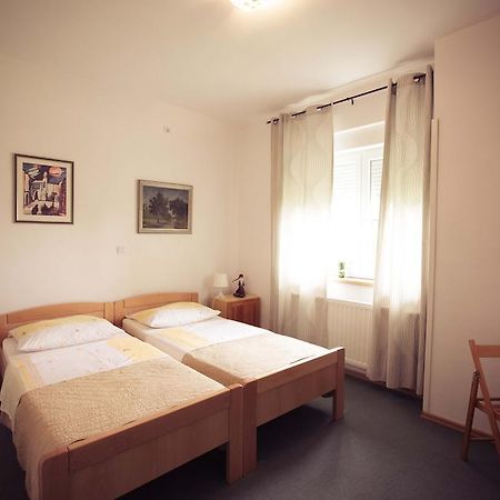 Rooms Medved Samobor Exterior foto