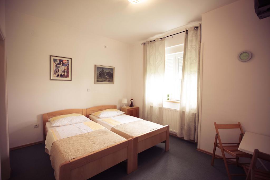 Rooms Medved Samobor Exterior foto